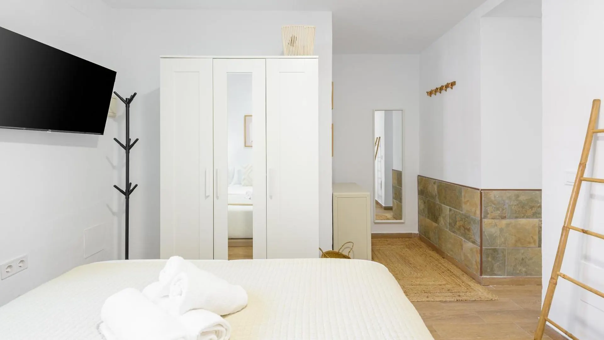 Wintowinrentals Bonito, Moderno Y Acogedor Málaga