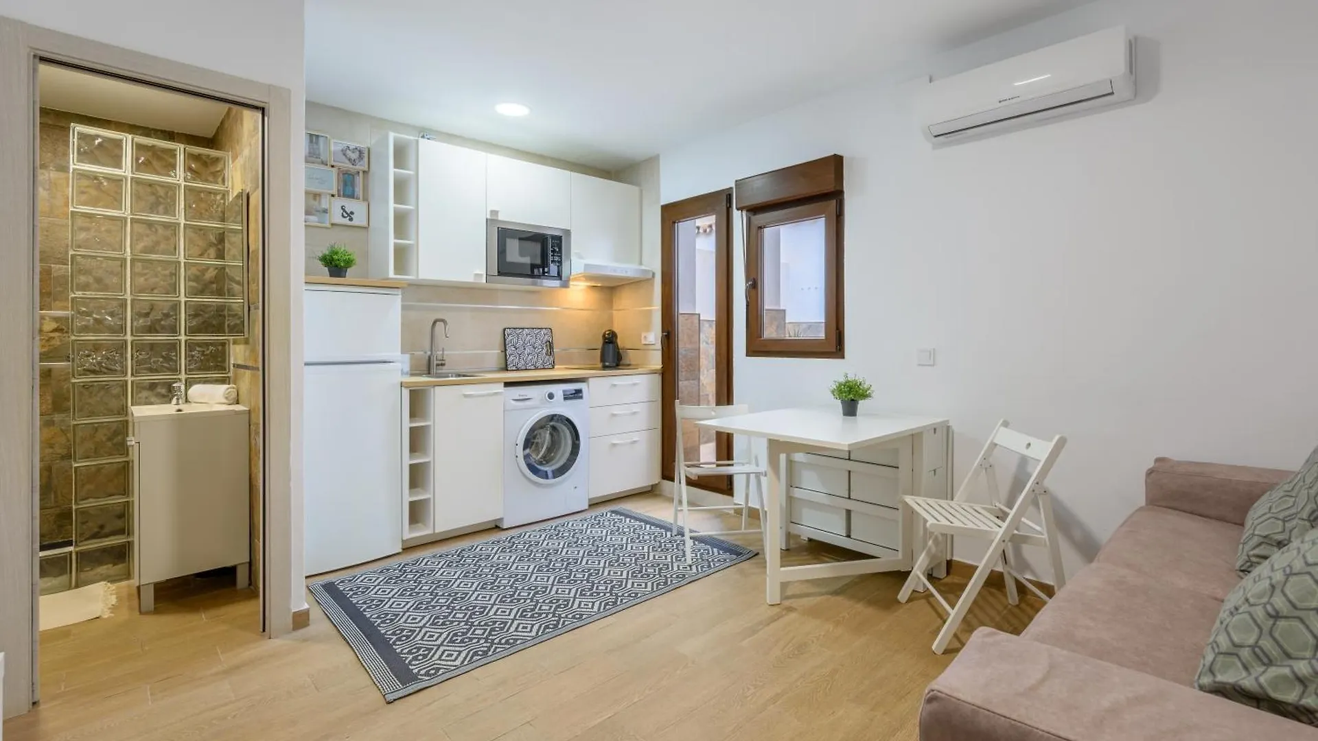 Wintowinrentals Bonito, Moderno Y Acogedor Málaga Сasa de vacaciones
